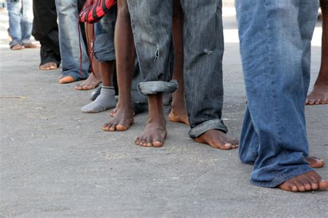 Erneut Erreichen Hunderte Bootsmigranten Aus Nordafrika Lampedusa Brf