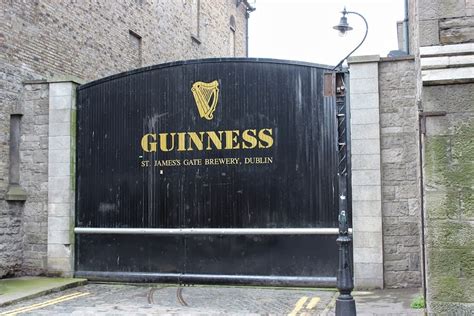 Historical Reminiscents.: Corporate History at the Guinness Storehouse