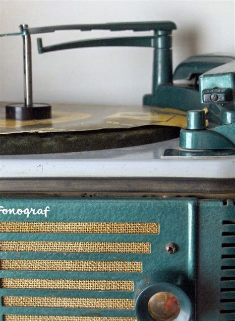 Vintage 1950s Webcor Jubilee Record Player Free Etsy Vintage Records Vintage Electronics