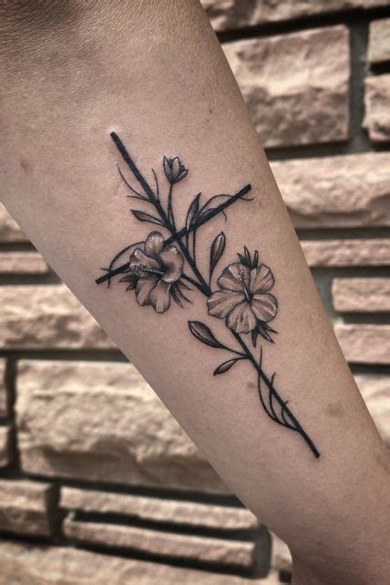 Tatuagem Fé 120 tatuagens lindas para inspirar sua fé Cross tattoos