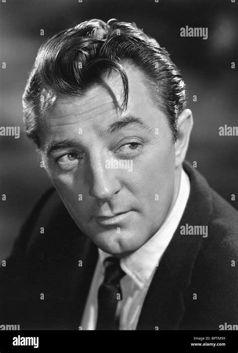 Robert Mitchum Schwarzweiß Stockfotos Und Bilder Alamy