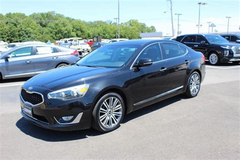 Pre Owned 2015 Kia Cadenza Premium FWD 4D Sedan