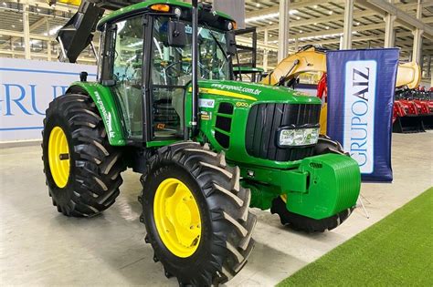 Trator Agrícola John Deere 6100J Grade Aradora PICCIN