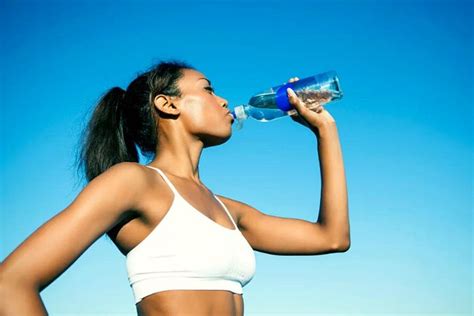 Does Water Make You Lose Weight?