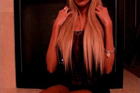 Watch Mezmerize Babe Sexy Findom Porn SpankBang