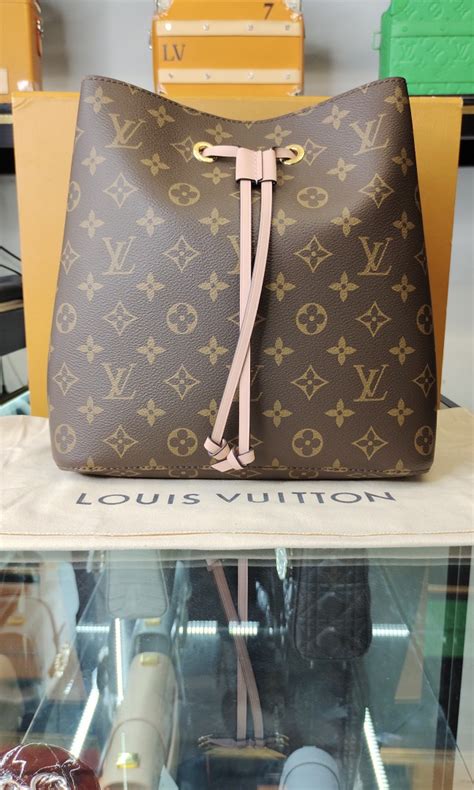 LV NEO NOE MONOGRAM ROSE POUDRE Luxury Bags Wallets On Carousell