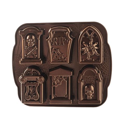 Skull Bites Cakelet Pan Cast Aluminum Bakeware Nordic Ware