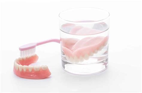 How to Clean Dentures and Avoid Bacterial Build-Up｜Ancaster