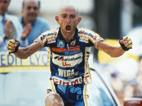 Marco Pantani A Ottobre Il Nuovo Film Biografico Donna Moderna