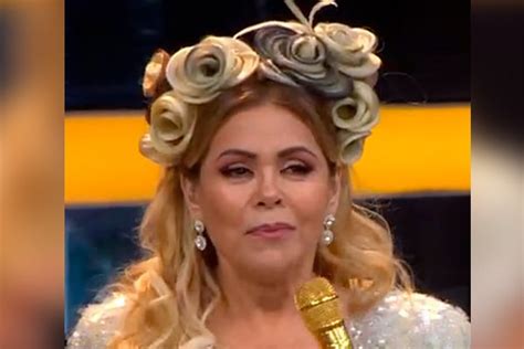 Gisela Valcárcel es punto de burlas por extravagante peinado en estreno