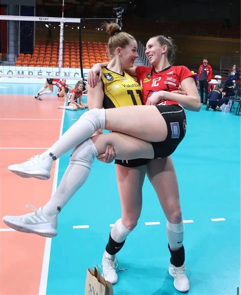 Bella And Anna Haak Voleybol Oyuncuları Voleybol Genç çiftler