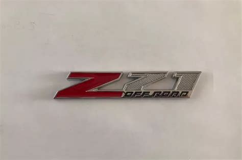 Emblema Z71 Parrilla Costado Cheyenne Silverado Mediano Gmc En Venta En