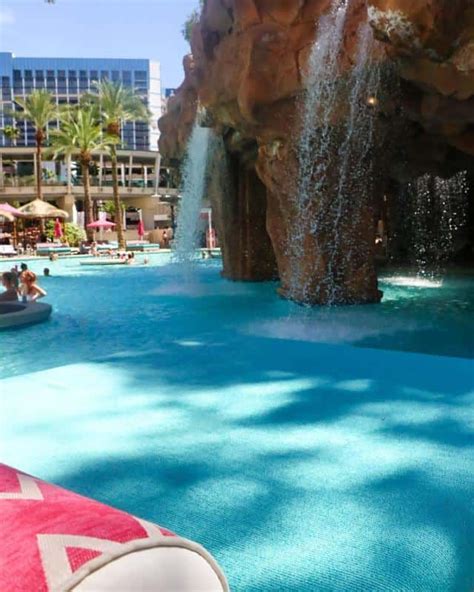 10 Best Pools In Las Vegas 2021 Relax And Have Fun Las Vegas Pool