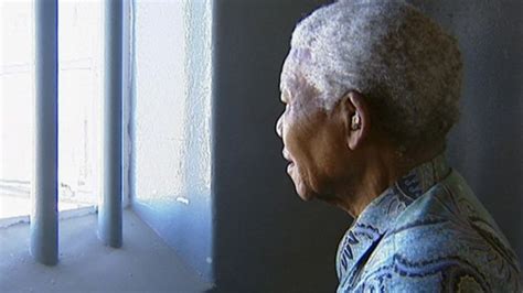 Nelson Mandela: The 27 prison years - BBC News