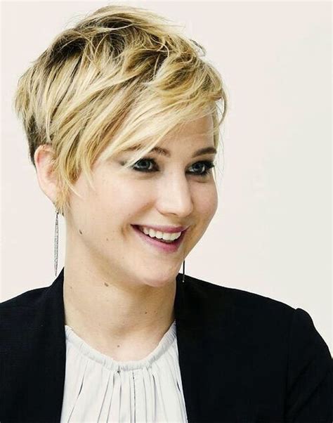 Perfect Short Pixie Haircut Hairstyle For Plus Size 29 Short Hair Styles Pixie Haircut Short