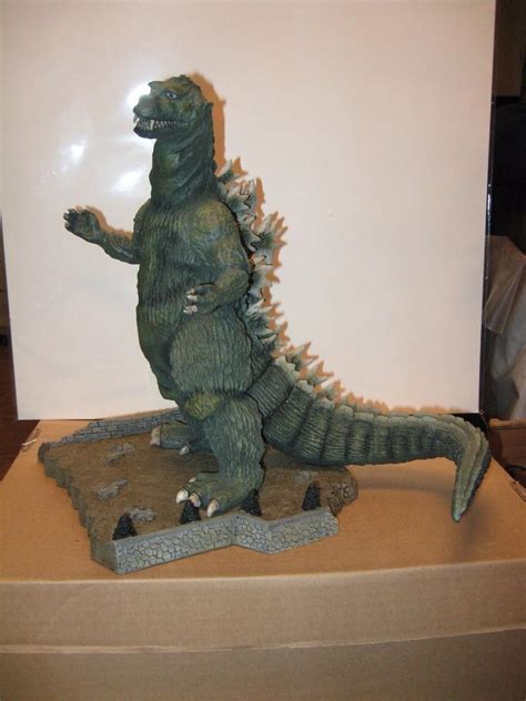 X Plus Godzilla Raids Againgodzilla Statue Mib 1920209856