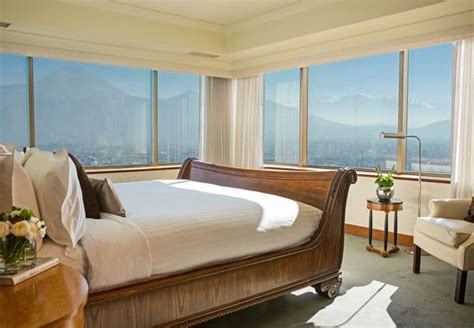 Qu Vista De Los Andes Y La Ciudad Desde El Presidential Suite Del