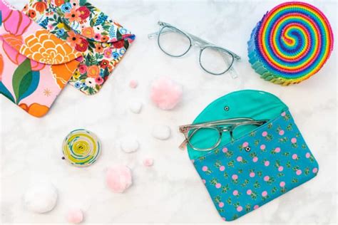 DIY Glasses Case | Free Sewing Pattern - Sweet Red Poppy