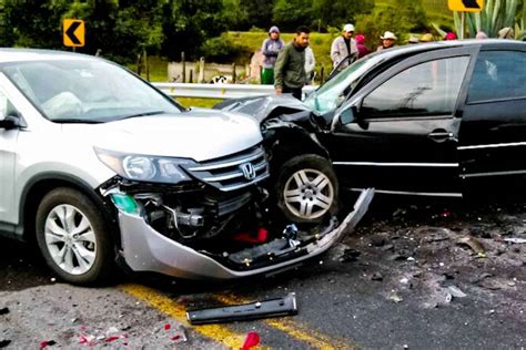 Piezas De Autos Chocados Se Convierten En Obras De Arte Publimetro M Xico