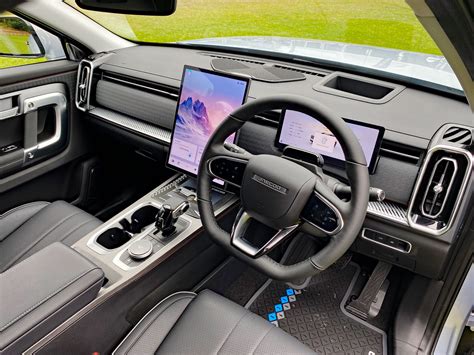 First drive in the new Jaecoo J7 in South Africa – TopAuto