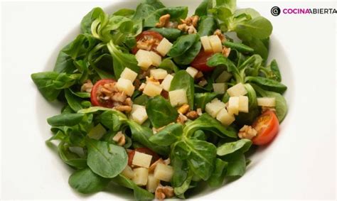 Receta de Ensalada de canónigos queso y nueces Karlos Arguiñano