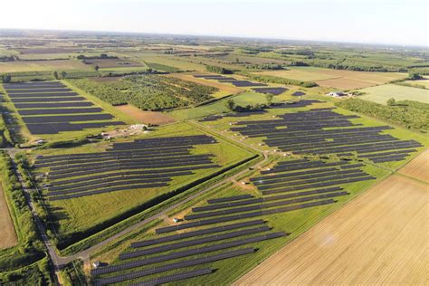 Photovoltaik F R Das Sonnenland Ungarn Iqony Sens