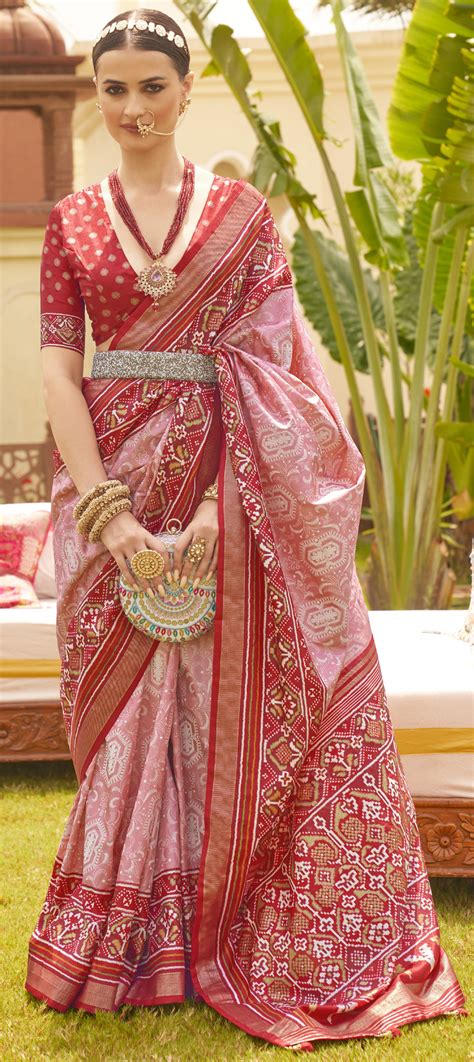 Festive Traditional Pink And Majenta Color Patola Silk Fabric Saree