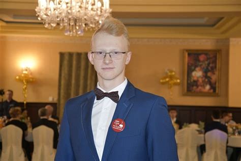 Hubert Lenart Misterem Studniówki 2019 powiatu staszowskiego Zobacz