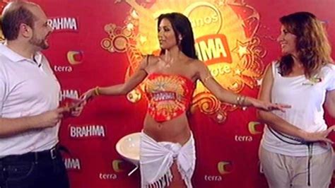 Cantora Do Pussycat Dolls Arrisca Passo De Samba