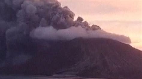 Indonesian Volcanic Eruption Mount Ruang Erupts Again Forcing Thousands To Evacuate World