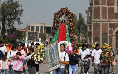 Peregrinos Caminan Días Para Dar Gracias A La Virgen De Guadalupe El