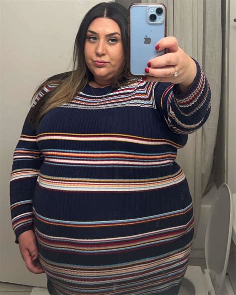 Layla May (@laylaplus) • Instagram photos and videos