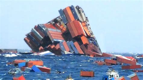 Incredible Boat Big Ship Fails Moments Caught On Camera Idiots Boat