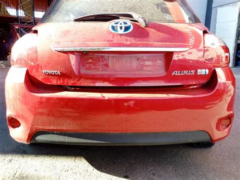 Hatchback Only Toyota Auris Rear Bumper Smooth Black Primed