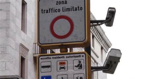 Brescia Rinnovo Permessi Ztl Proroga Ma Non Per Tutti Al Gennaio