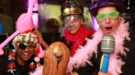 Tuktuk Photobooth Voor Uur Onbeperkt Printen Met Host