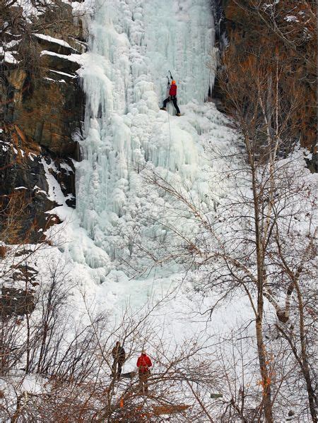 20 Incredible Photos Of Frozen Waterfalls Top Dreamer