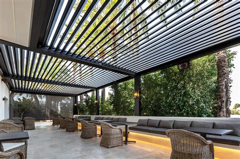 Horeca Pérgola Bioclimática Saxun