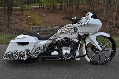 Road Glide Custom Very Nice I Love The Flow Of The Graphics On This