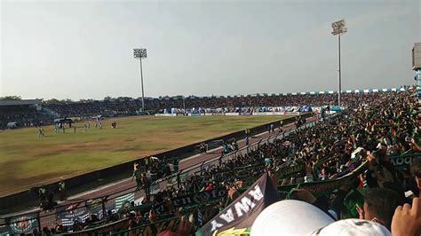 Song For Pride Menggema Di Stadion Surajaya Lamongan Youtube