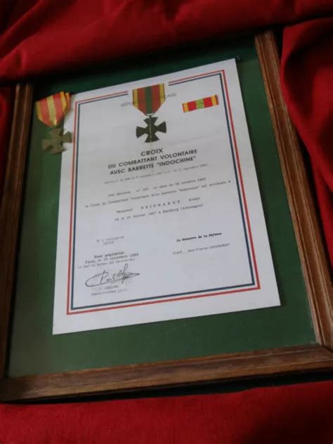 LÉGION ÉTRANGÈRE DIPLÔME MÉDAILLE CROIX COMBATTANT VOLONTAIRE