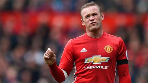 Wayne Rooneys Man Utd Exit Highlighted Key Issue After Small Club