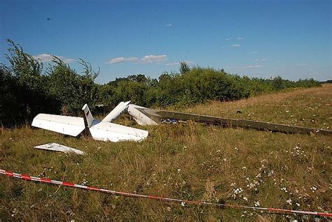 Wypadek Szybowca Pilot Uderzy W P Yt Lotniska