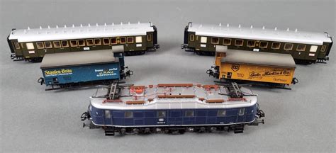 Märklin E Lok 3368 BR 118 024 9 und 4 Wagons Badisches Auktionshaus