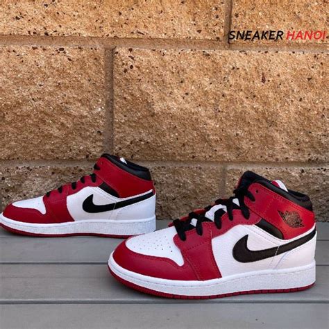 Gi Y Nike Air Jordan Mid Chicago White Toe M U Gi Y Hot Nh T Hanoi Sneaker