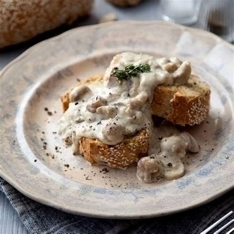 Deliciously Decadent Creamy Mushrooms On Toast In Less Than 15 Minutes Creamy Mushrooms On