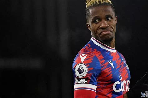 Wilfried Zaha Kimdir Aslen Nereli Kaç Yaşında Wilfried Zaha Forvet Mi Hangi Pozisyonda