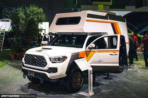 A First Walk Through SEMA 2021 - Speedhunters