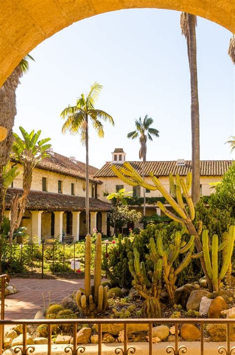 Courtyard Of Santa Barbara Mission Stock Photo Image Of Iconic