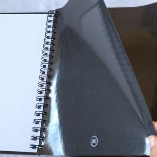 Caderno Smart All Black Universit Rio Folhas Dac Capa Preta Sistema